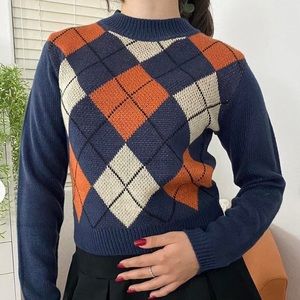 NWOT, Super cute mock-neck sweater, size S ,Girls